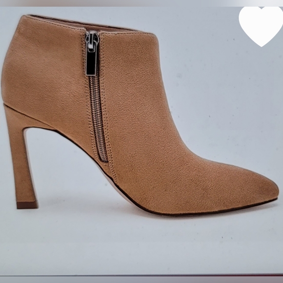 NIB ITS ALL ABOUT THE SEXY HEEL ELASTIC SIDE ZIPPER BOOTIE POINTED TOE S… - Picture 3 of 11